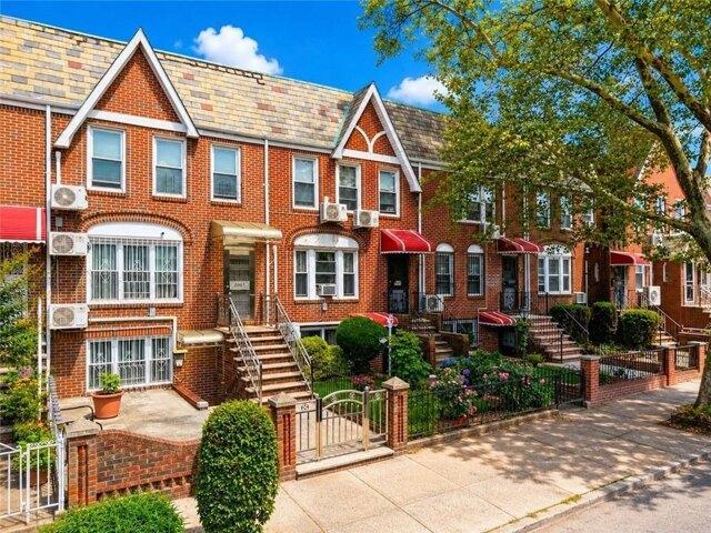 House for sale in Arverne, New York