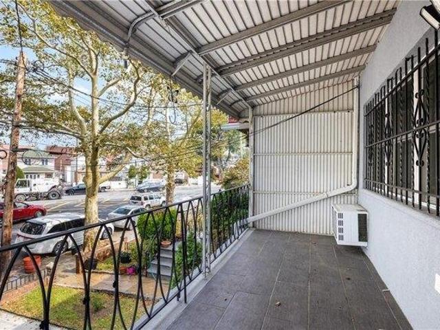 House for sale in Arverne, New York