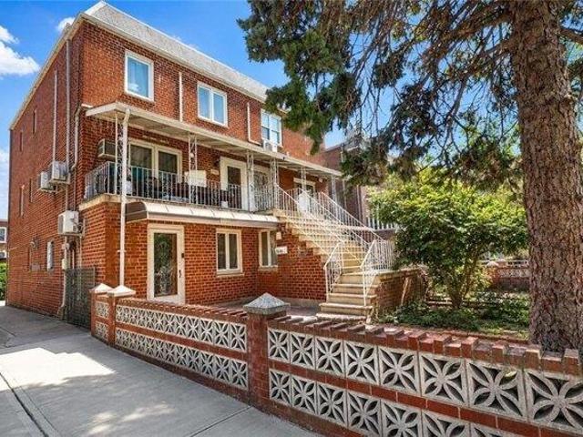 House for sale in Arverne, New York