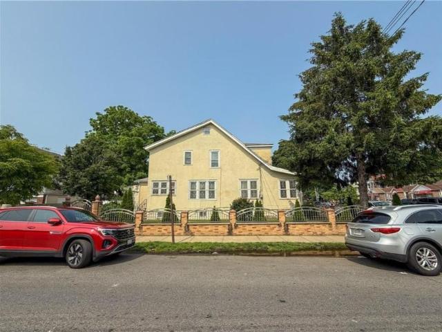 House for sale in Arverne, New York