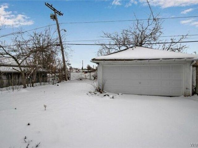 House for sale in East Amherst, New York
