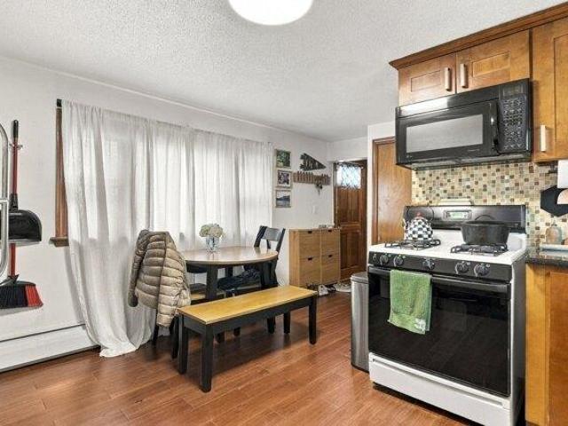 House for sale in Cambridge, Middlesex County