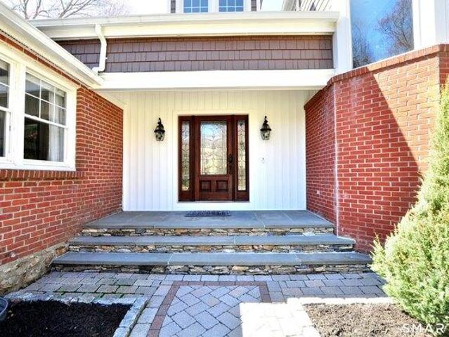 House for sale in Canton, Connecticut