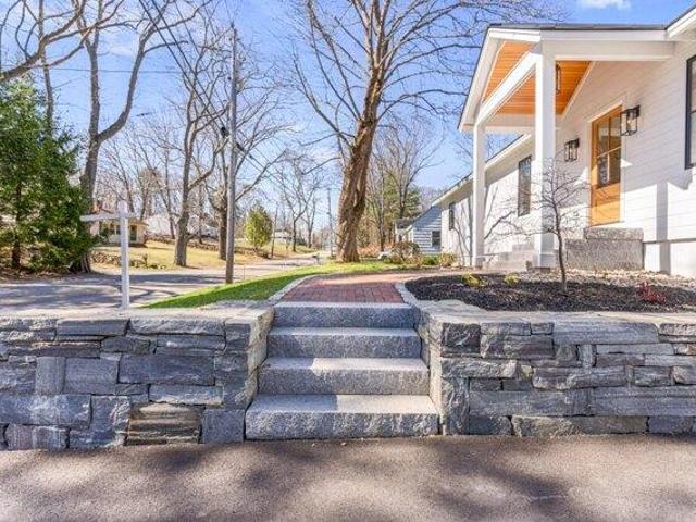 House for sale in Cape Elizabeth, Maine