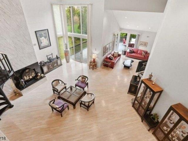 House for sale in Cedar Grove, New Jersey