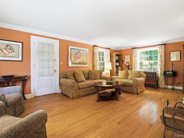 House for sale in Chappaqua, New York