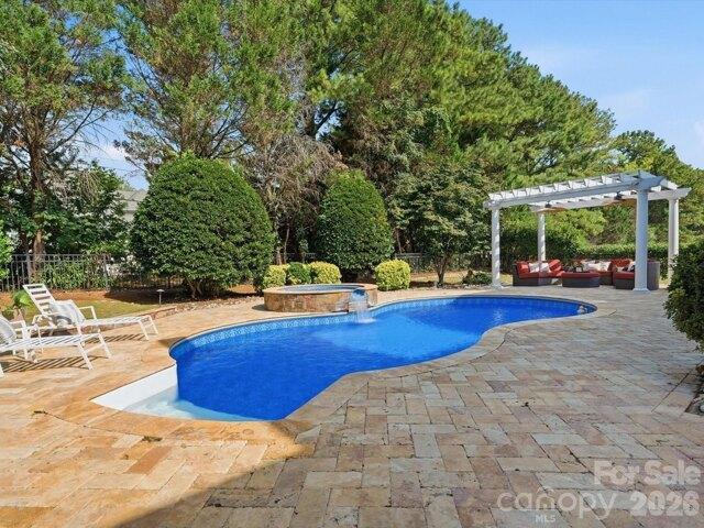 House for sale in Mecklenburg, North Carolina