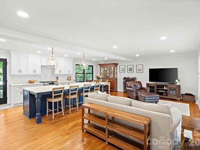 House for sale in Mecklenburg, North Carolina