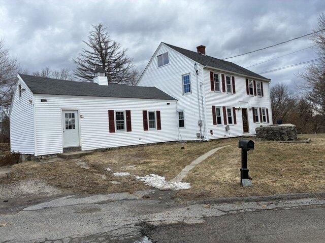 House for sale in Charlton, Massachusetts