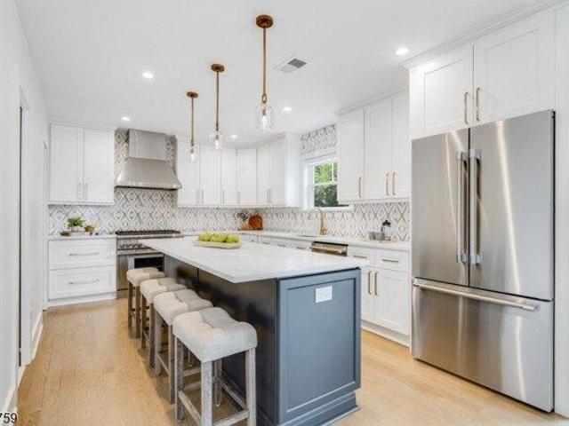 House for sale in Chatham, New Jersey