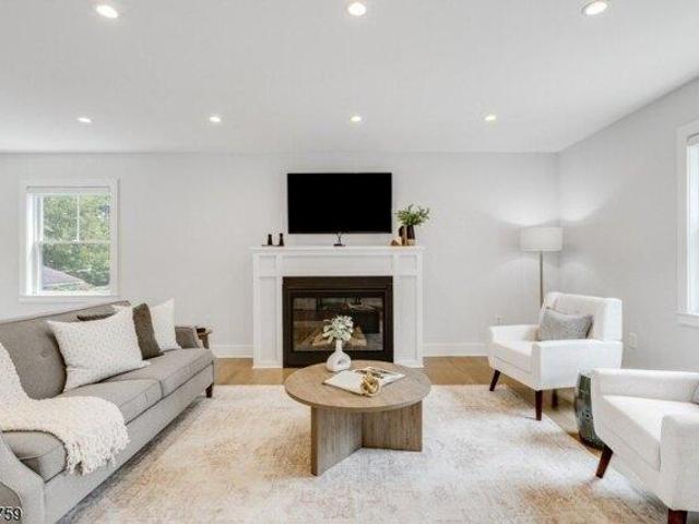 House for sale in Chatham, New Jersey