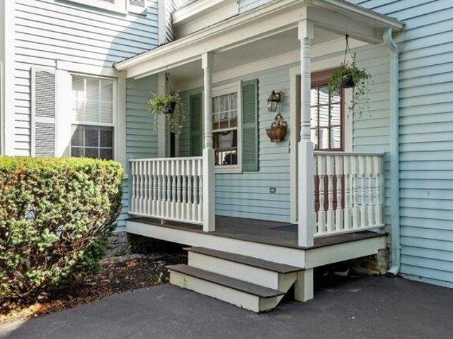 House for sale in Chelmsford, Massachusetts