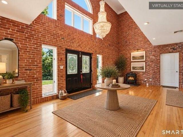 House for sale in Brooksvale, Cheshire
