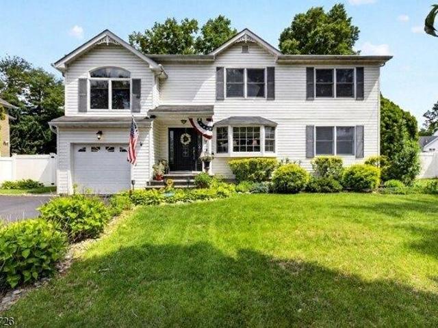 House for sale in Clark, New Jersey