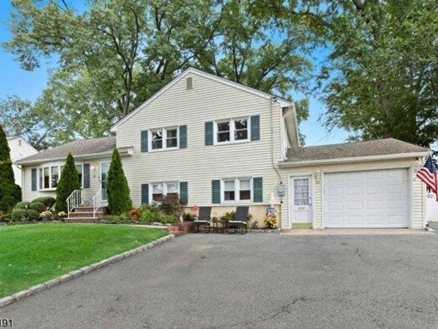 House for sale in Clark, New Jersey
