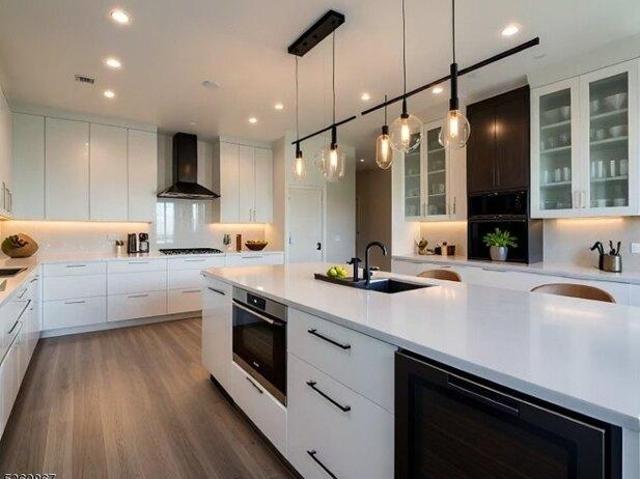 House for sale in Clifton
