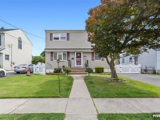 House for sale in Passaic, New Jersey