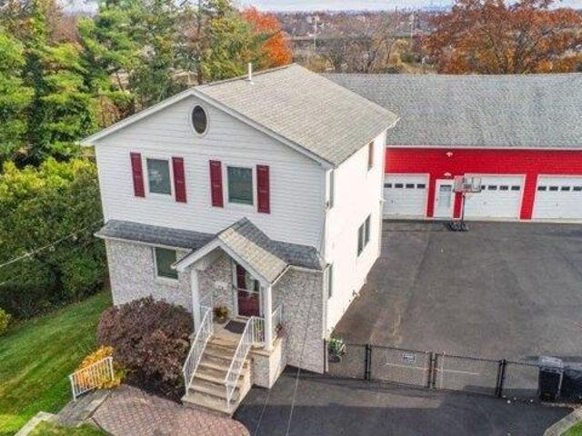 House for sale in Passaic, New Jersey