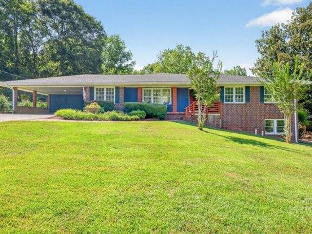 House for sale in Commerce, Georgia