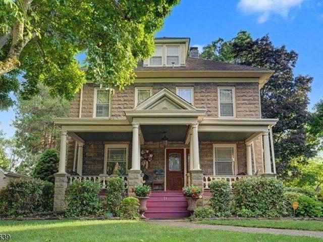 House for sale in Cranford, New Jersey