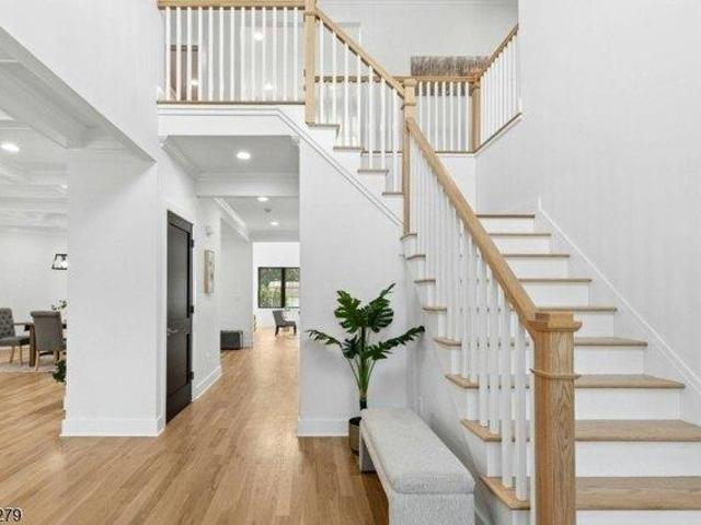 House for sale in Cranford, New Jersey