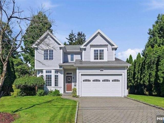 House for sale in Cresskill, New Jersey