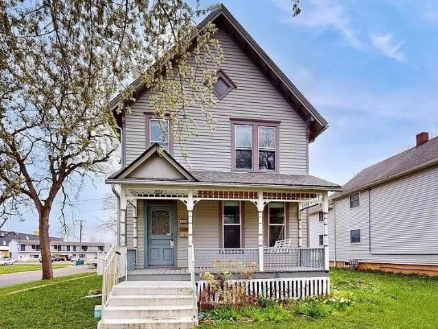 House for sale in Crown Point, Indiana
