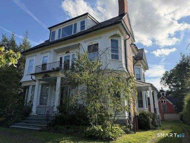 House for sale in Danbury, Connecticut