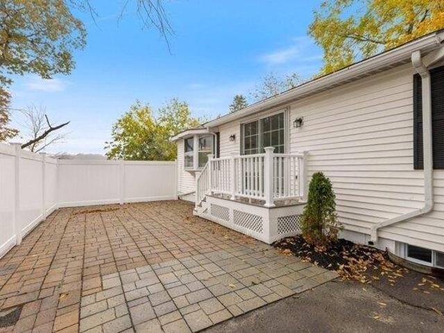 House for sale in Ferncroft, Danvers