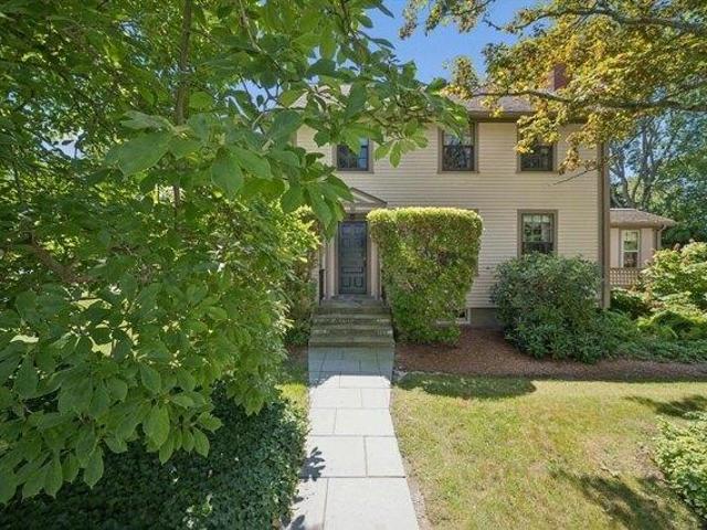 House for sale in South Dartmouth, Dartmouth
