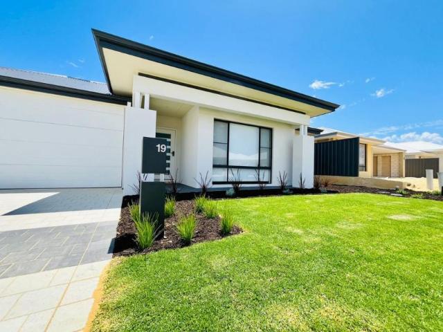 House for sale in Parklands, Western Australia