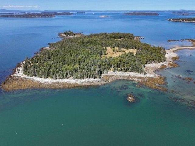 House for sale in Deer Isle, Maine