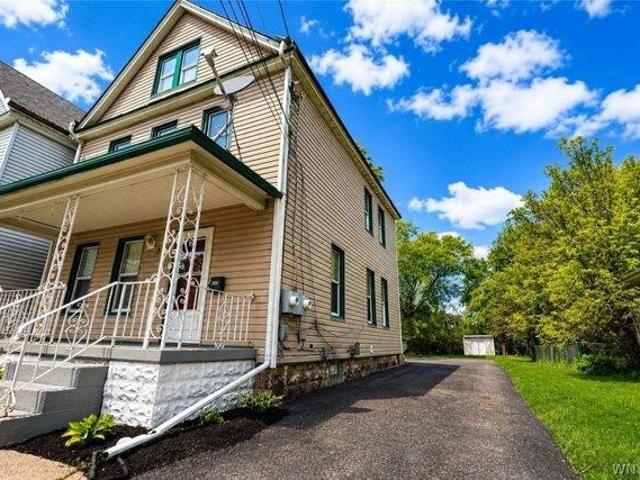 House for sale in Bowmansville, New York