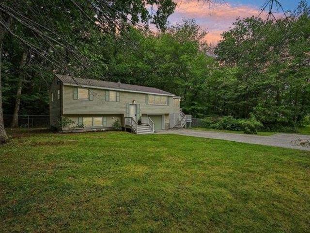 House for sale in Derry Village, Derry