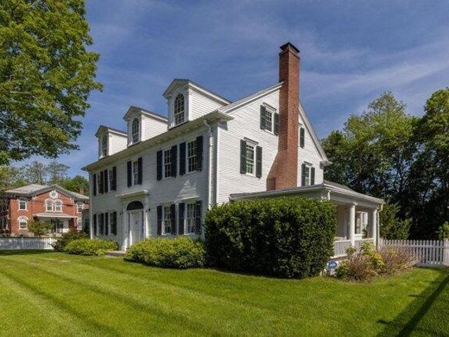 House for sale in New Hampshire