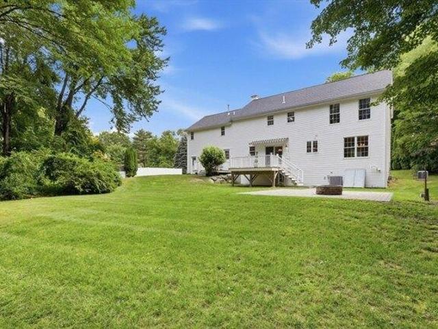 House for sale in Dracut, Massachusetts