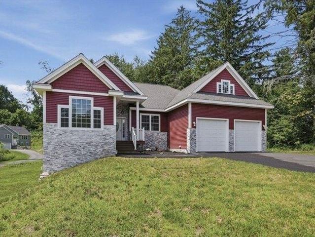 House for sale in Dudley, Massachusetts