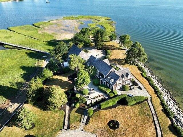 House for sale in Duxbury, Massachusetts