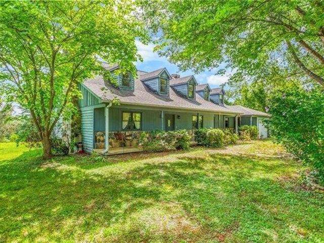 House for sale in East Bend, North Carolina