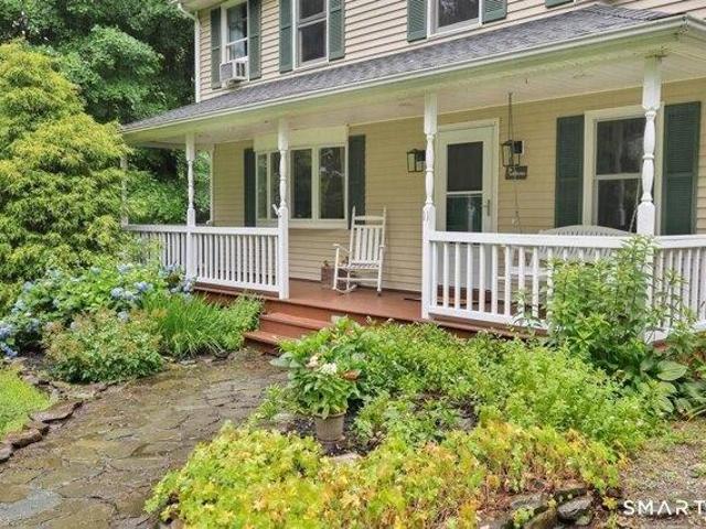 House for sale in East Hampton, Connecticut