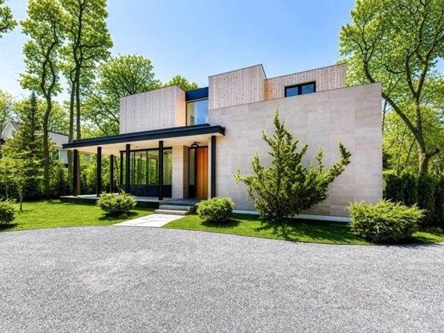 House for sale in Wainscott, New York