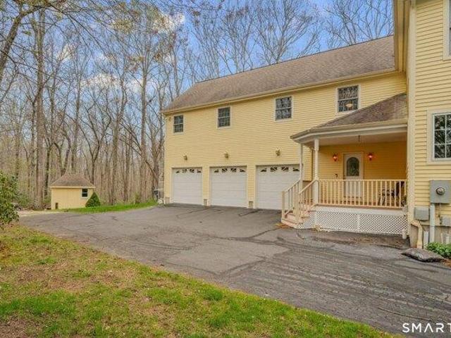 House for sale in East Lyme, Connecticut
