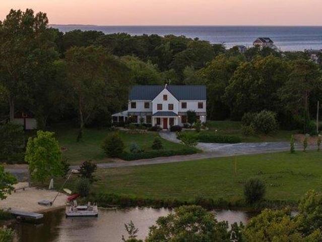 House for sale in Old Quaker Meetinghouse, Sandwich