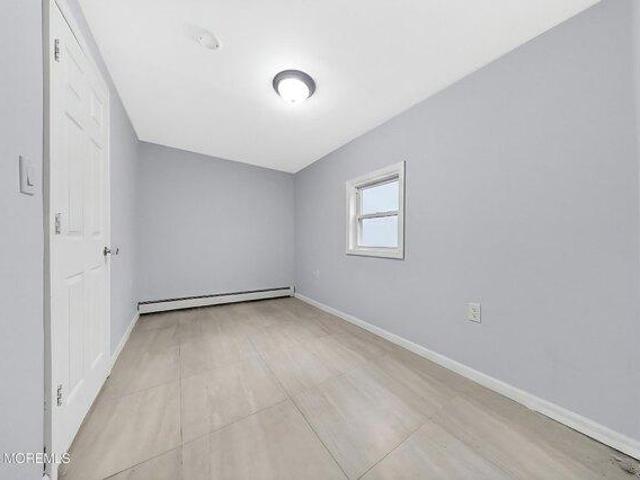 House for sale in Liberty Square, Elizabeth