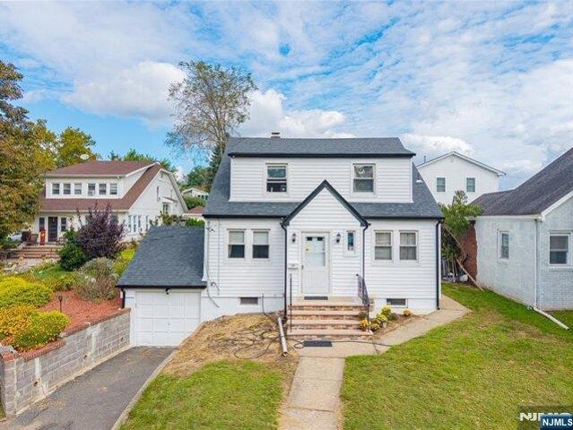 House for sale in Elmwood Park, Bergen County