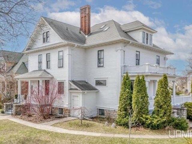 House for sale in Escanaba, Michigan
