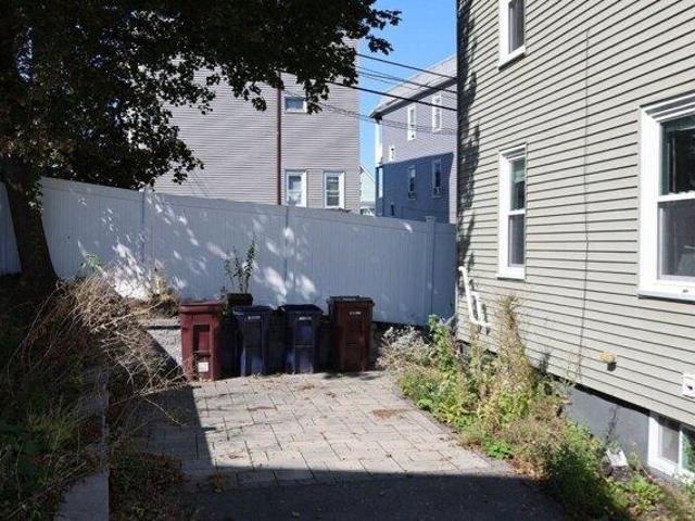 House for sale in Glendale, Everett