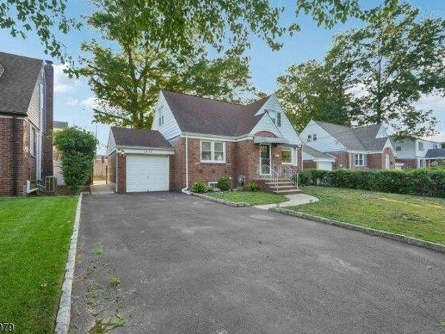 House for sale in Fair Lawn, Bergen County