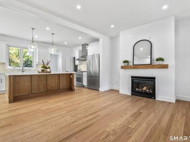 House for sale in Tunxis Hill, Fairfield