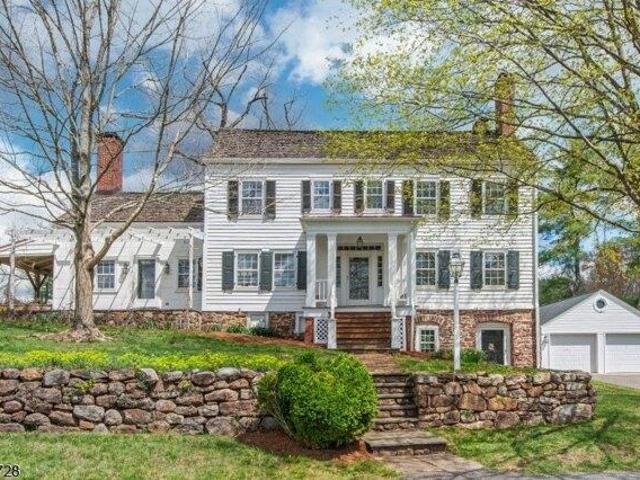 House for sale in Far Hills, New Jersey